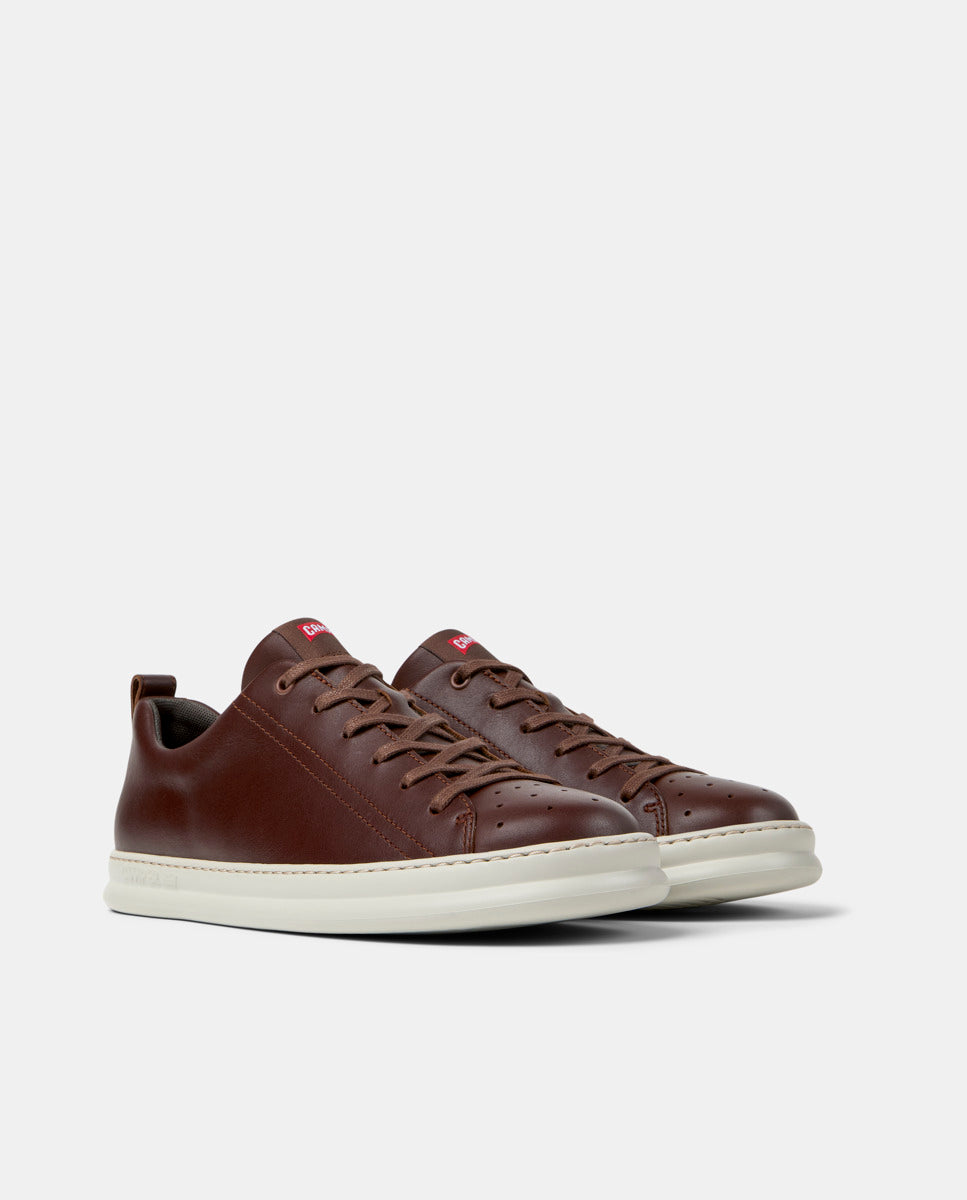 CAMPER Runner, brun sneakers för herr hos Tascón