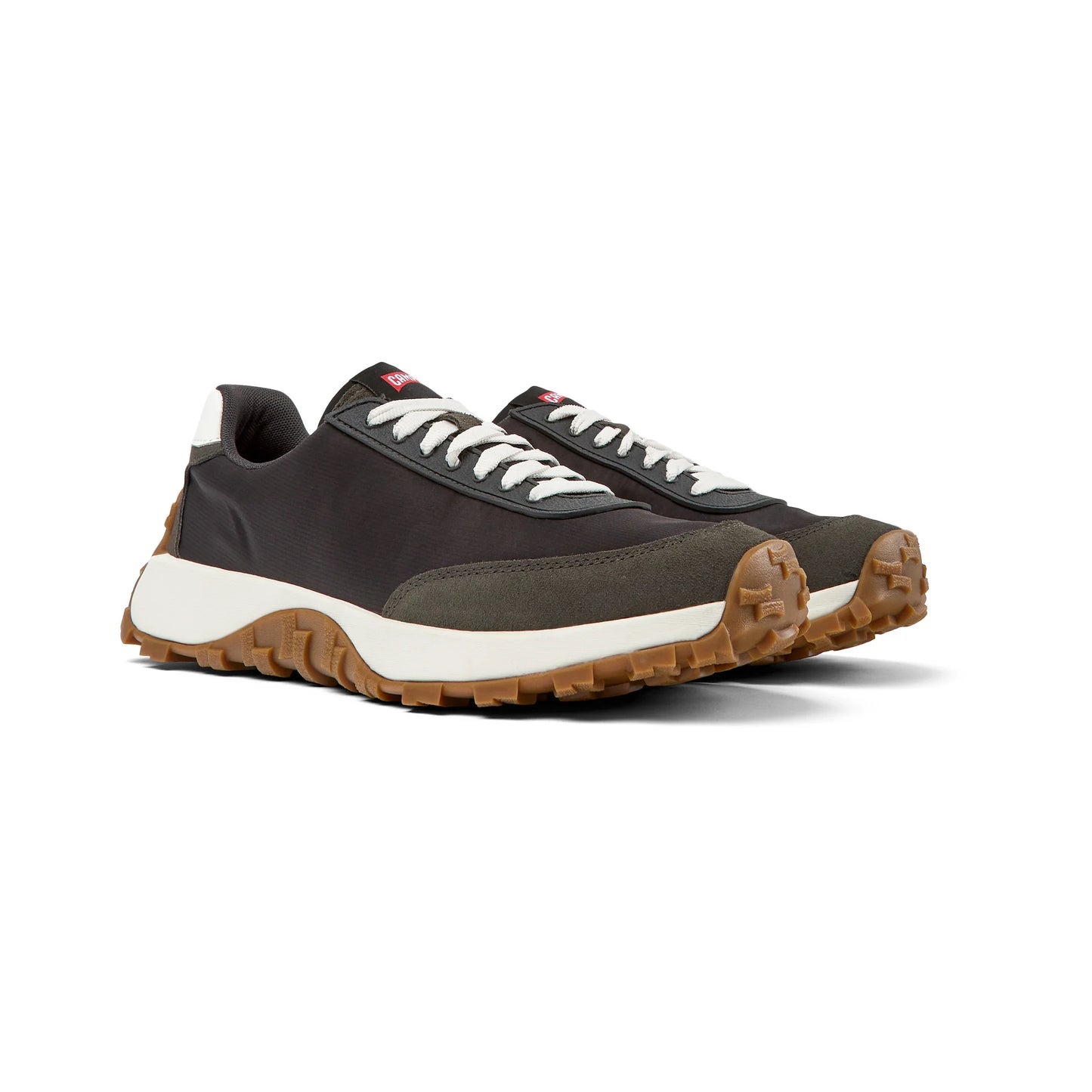 sneakers para hombre modelo drift trail black en color negro