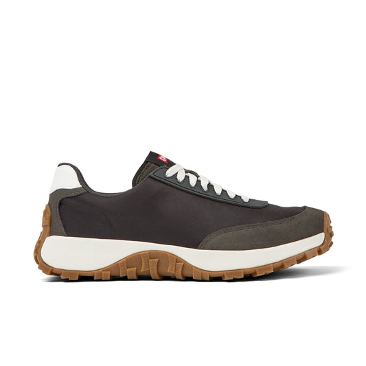 sneakers para hombre modelo drift trail black en color negro