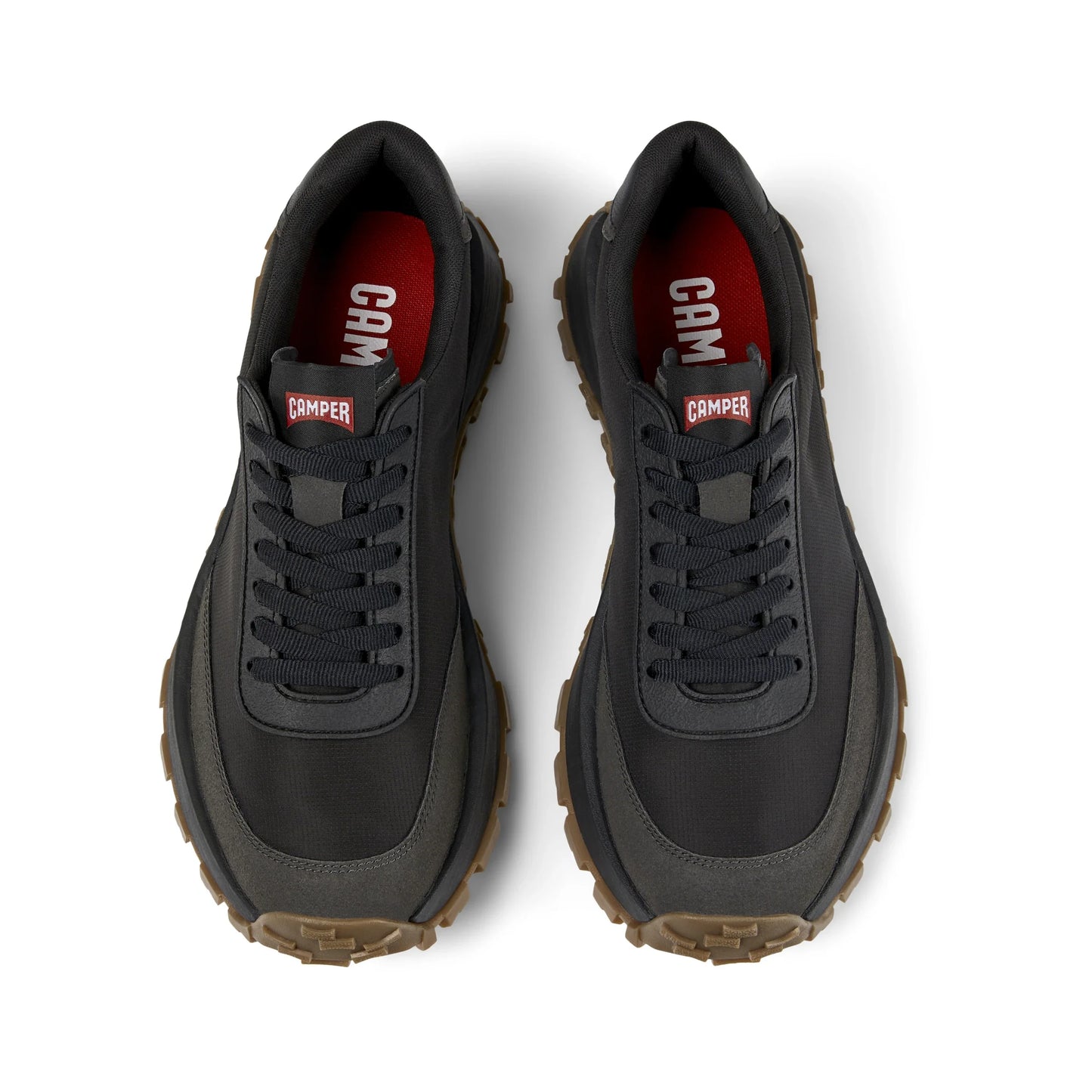 sneakers para hombre modelo drift trail black en color negro