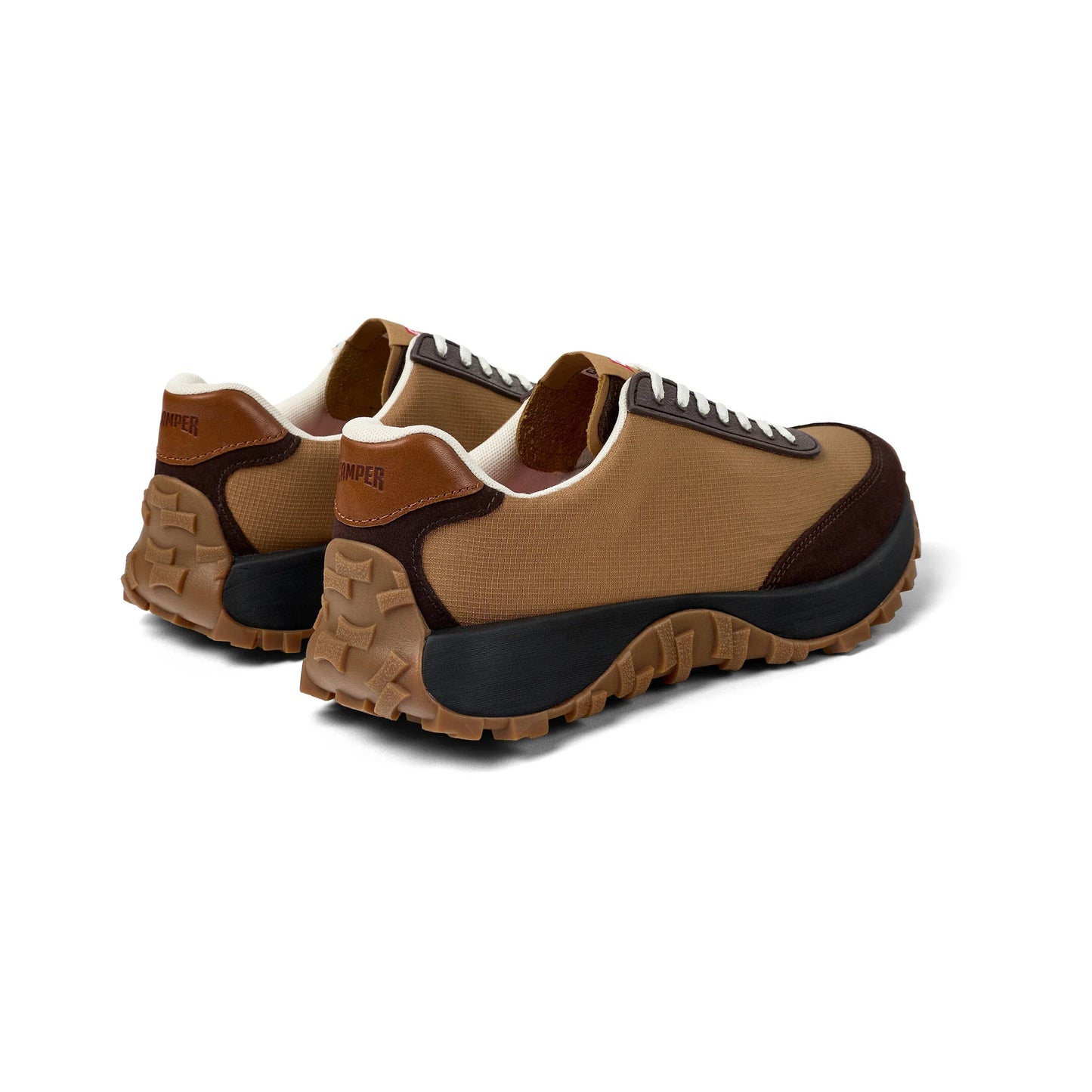 sneakers para hombre modelo drift trail medium brown en color marrón