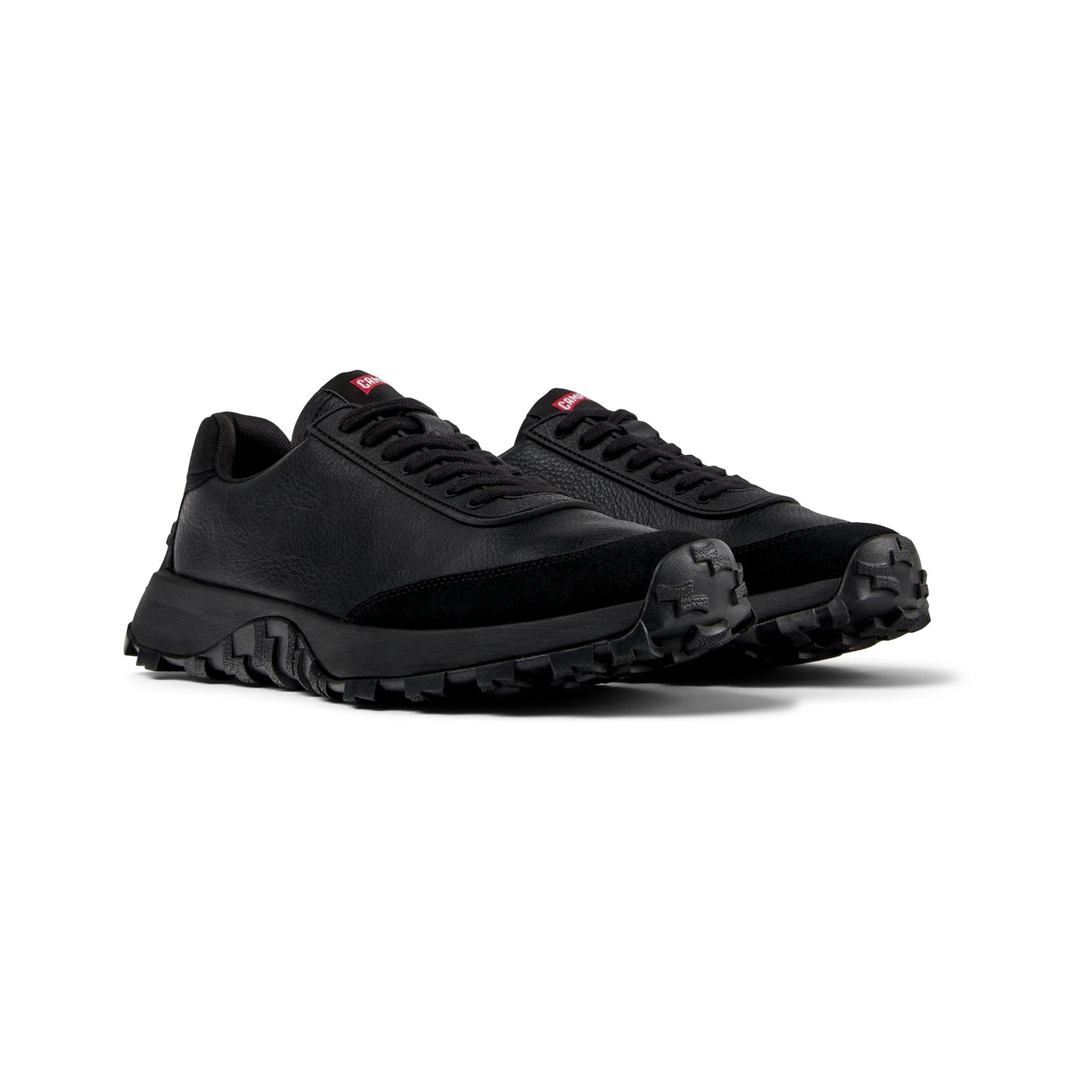 sneakers para hombre modelo drift trail black en color negro