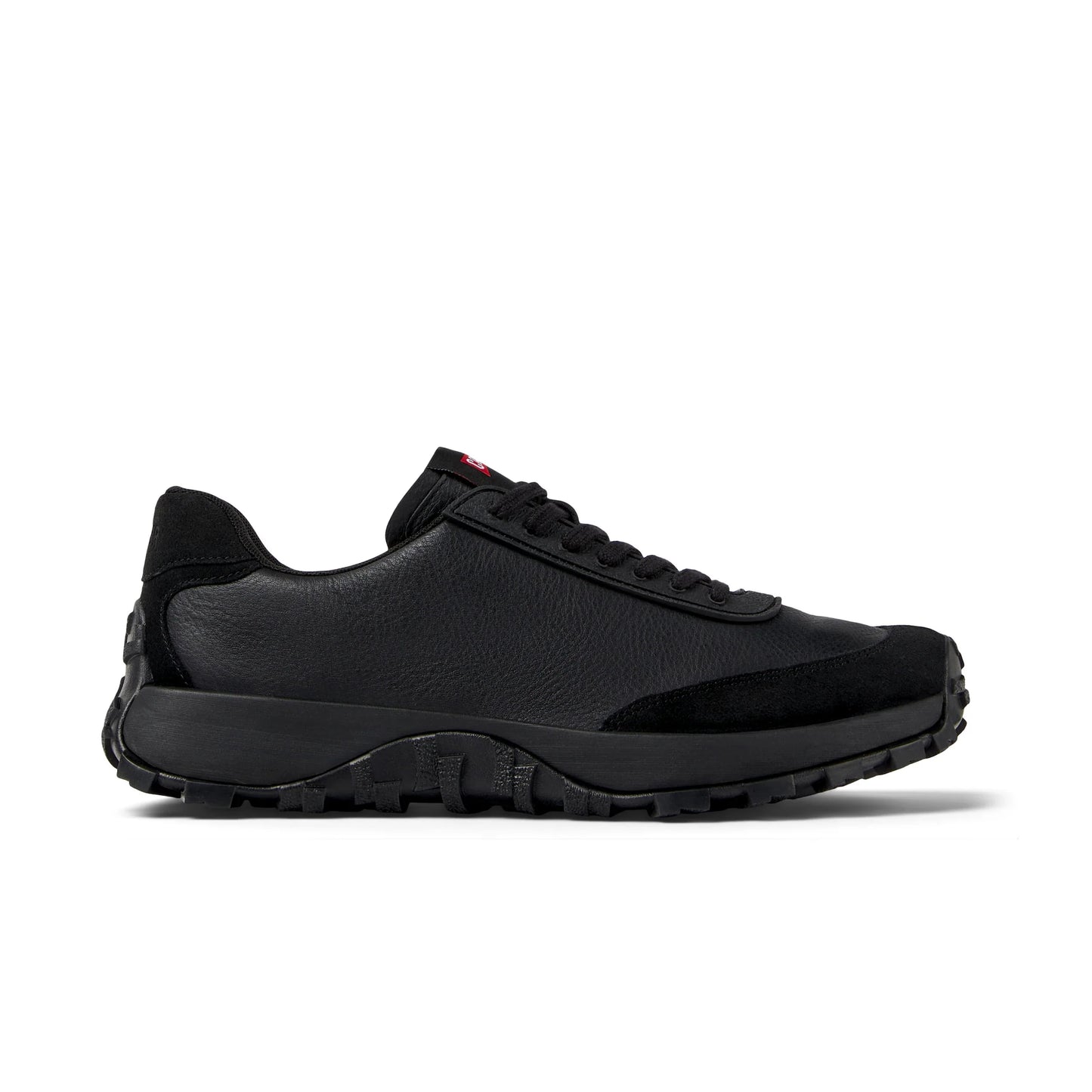 sneakers para hombre modelo drift trail black en color negro