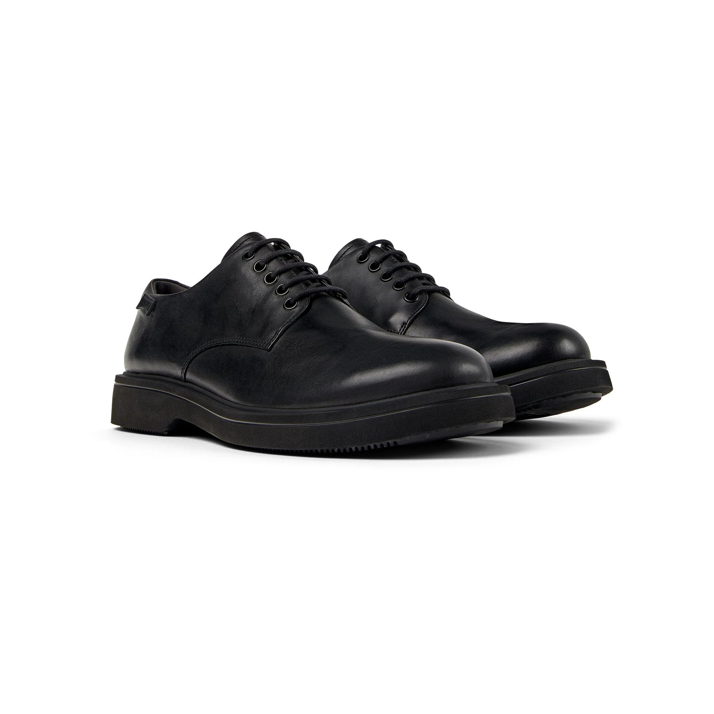 zapatos casual para hombre modelo norman black en color negro