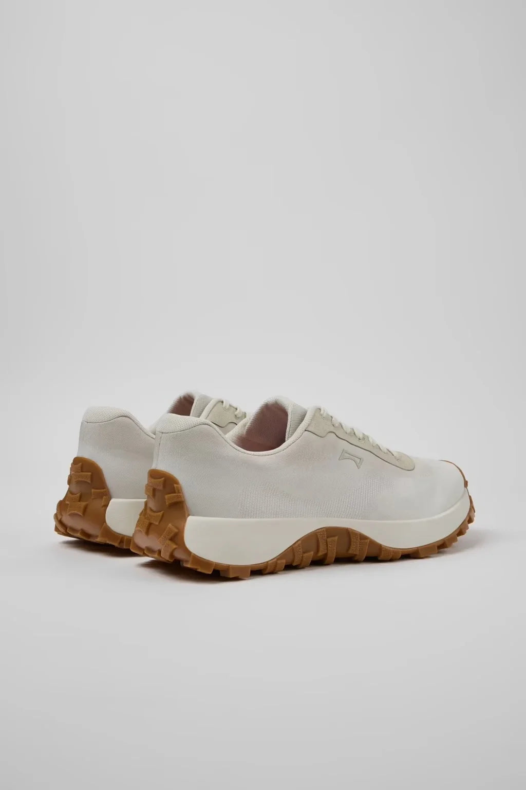 ZAPATOS CAMPER REFERENCIA K101084-001 IMAGEN TRASERA