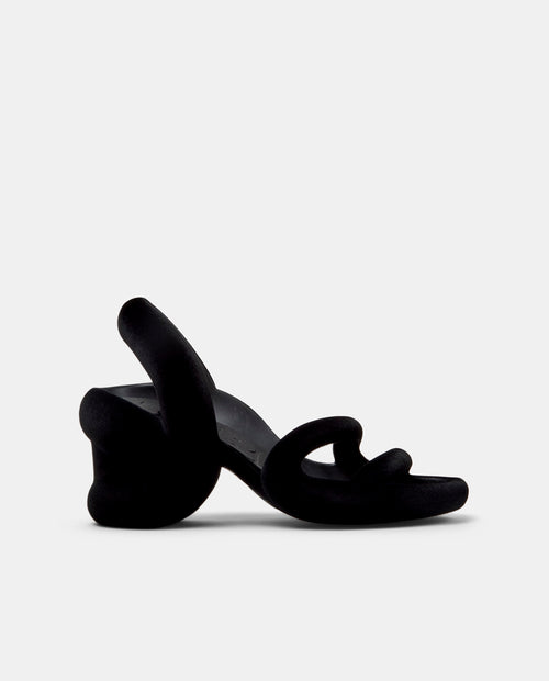 CAMPER Kobarah، صنادل أسود للنساء من Tascón