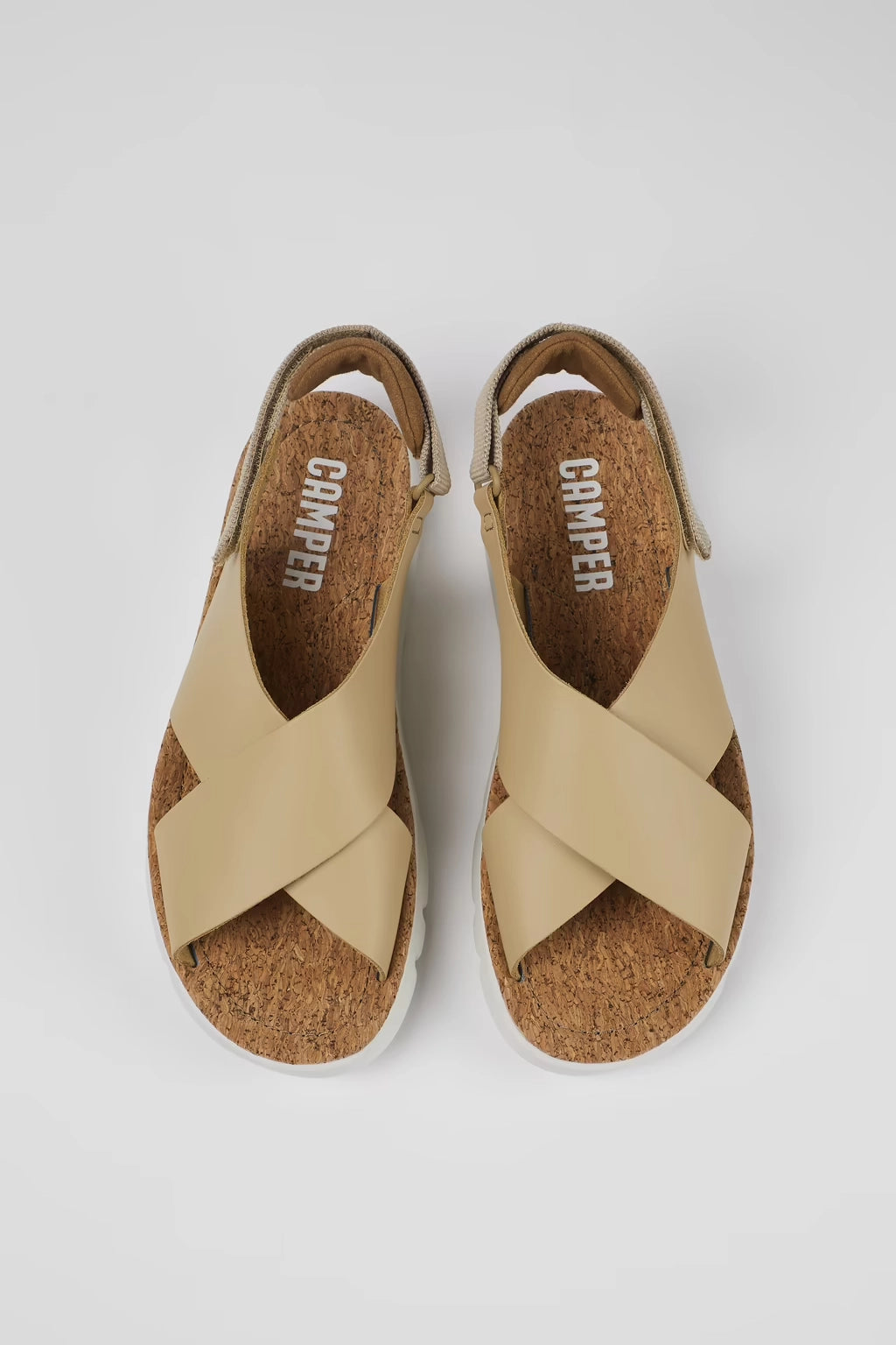 CAMPER Oruga Sandal: neutro صنادل للنساء