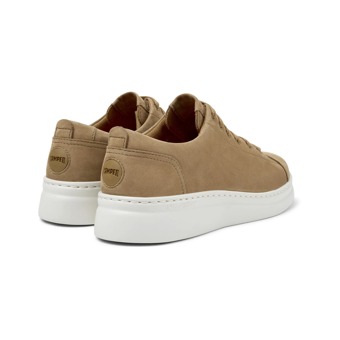 sneakers para mujer modelo runner up medium brown en color marrón