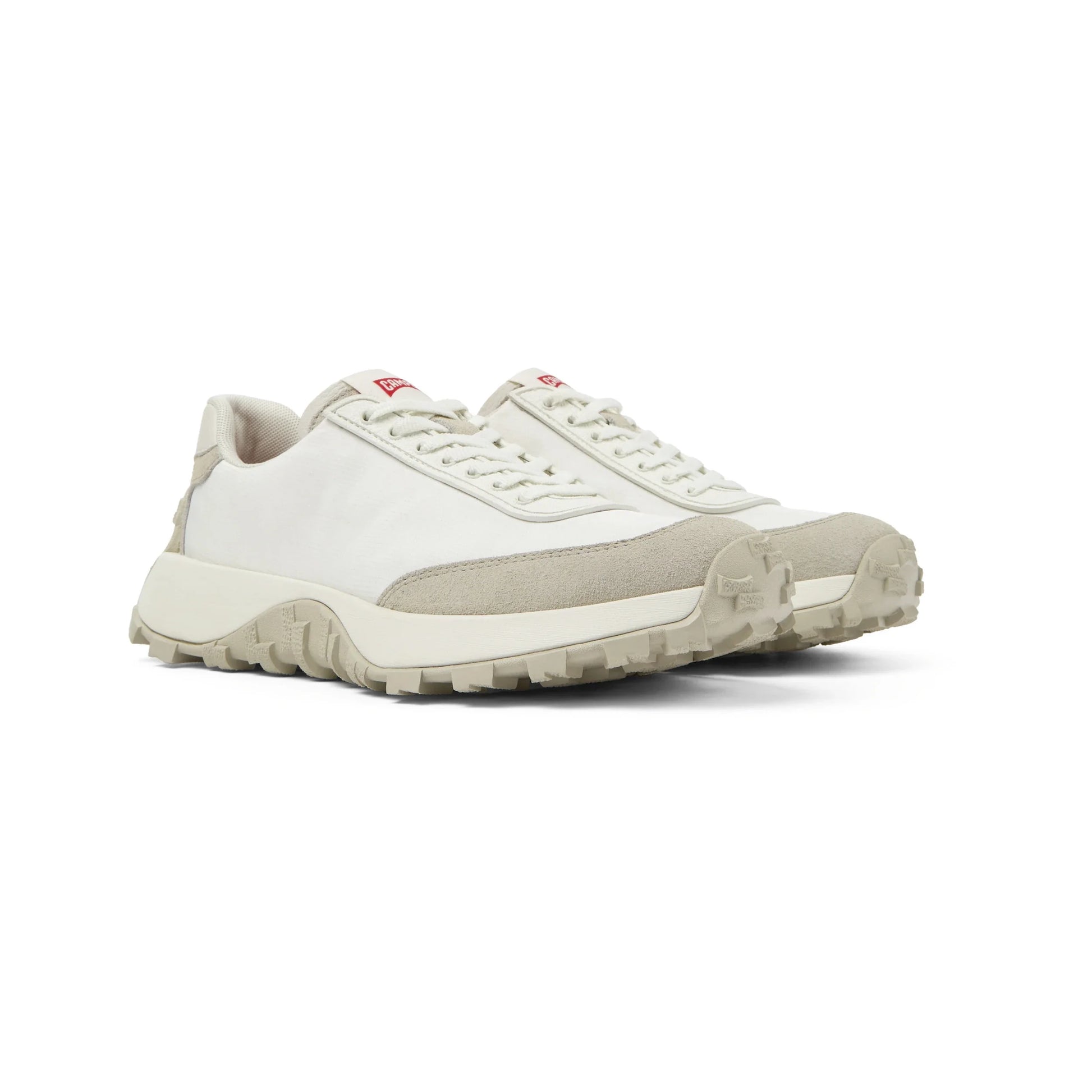 sneakers para mujer modelo drift trail white natural en color blanco