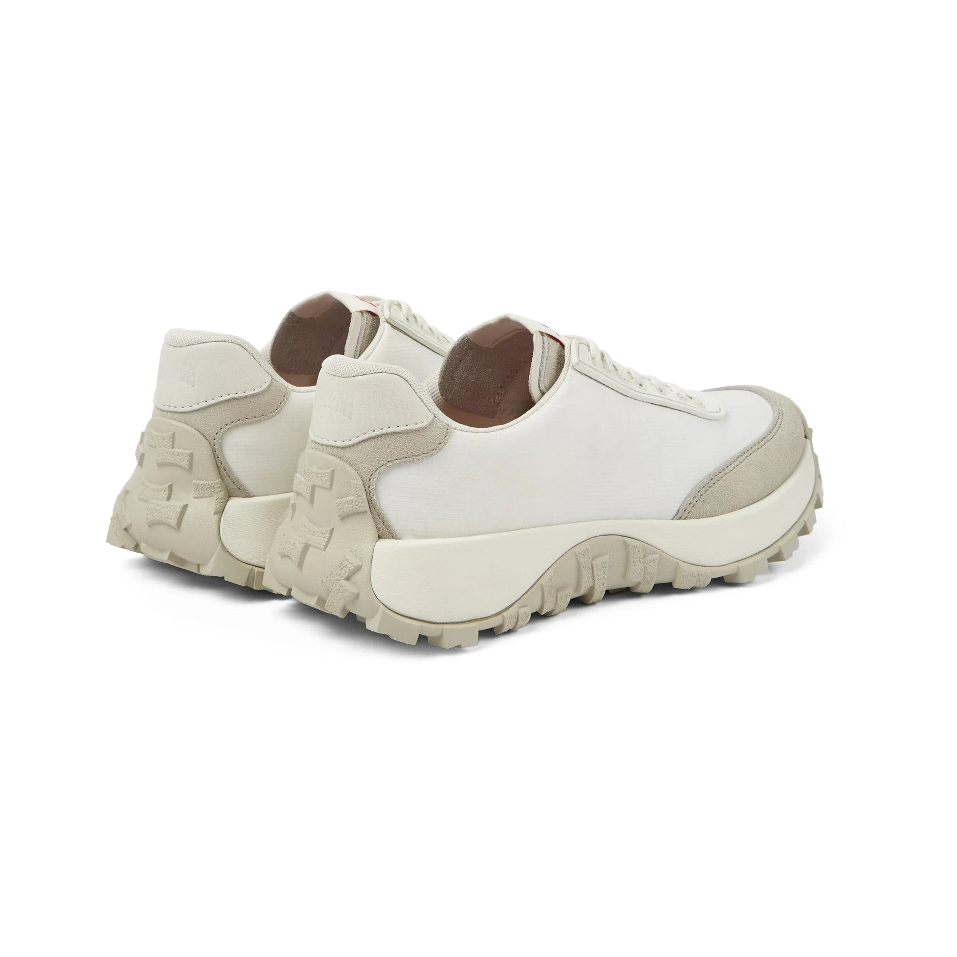 sneakers para mujer modelo drift trail white natural en color blanco