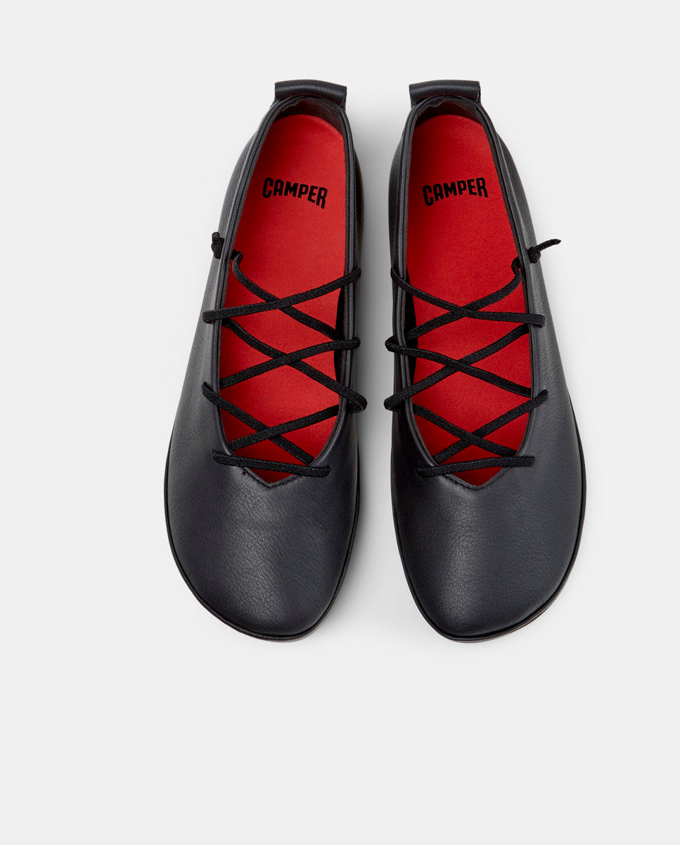CAMPER Right Nina、Tascónのブラックレディースバレエシューズ