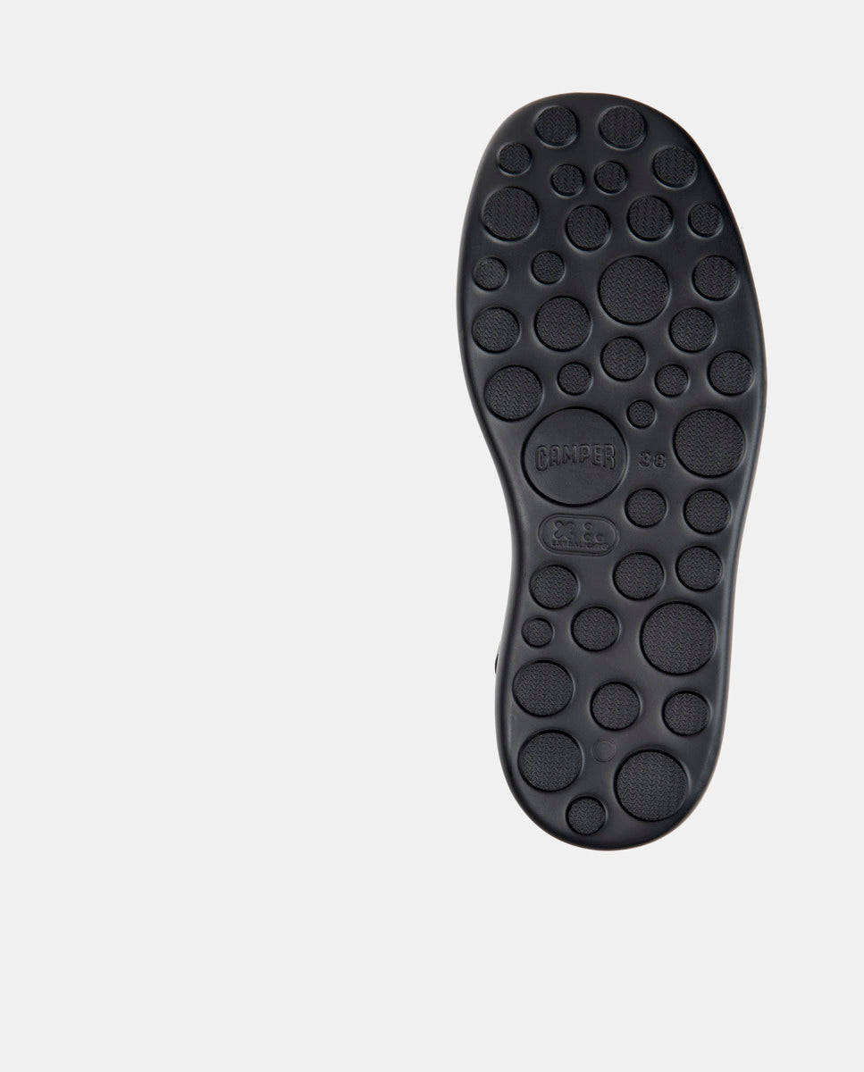CAMPER Pelotas Flota Up، صنادل أسود للنساء من Tascón