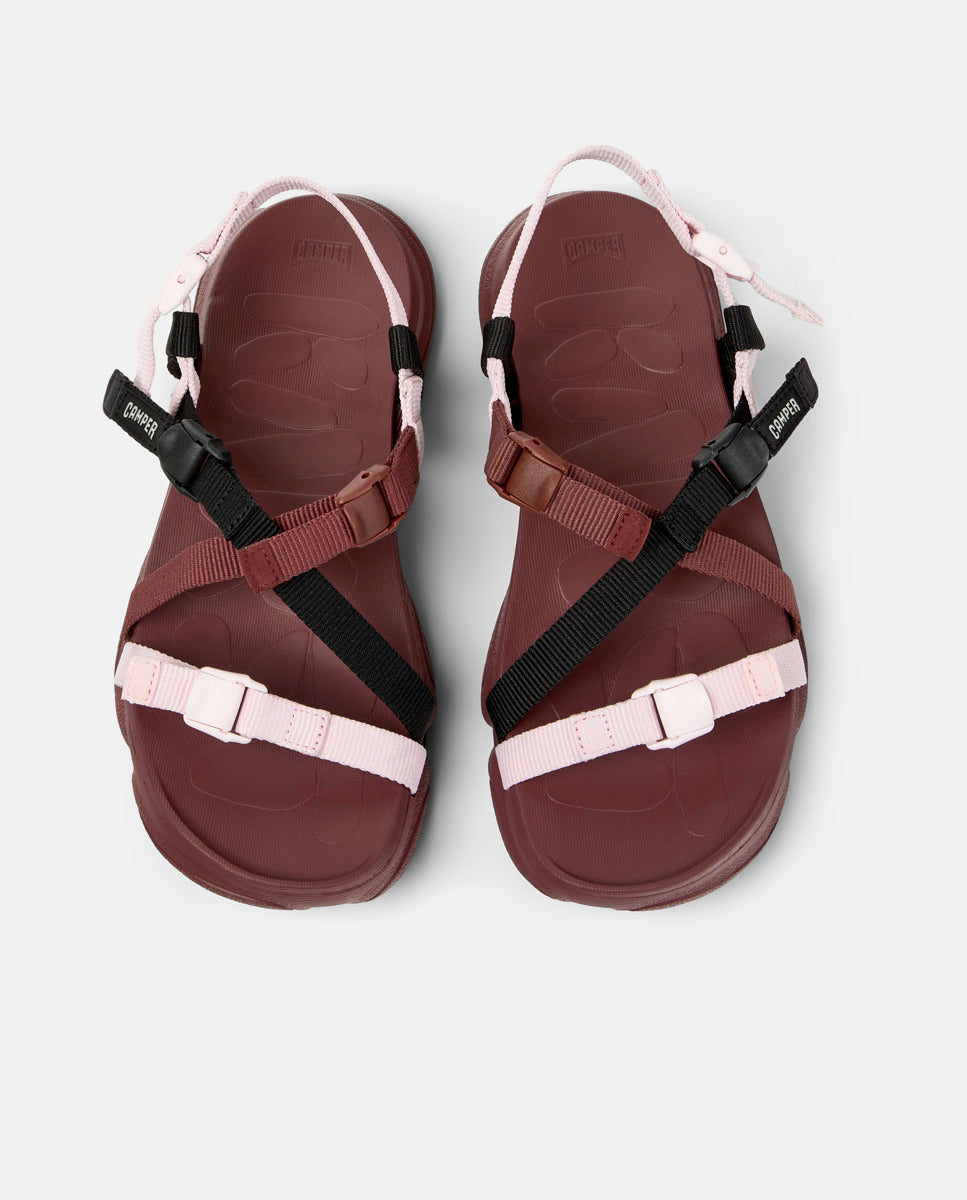CAMPER Karst Sandal، صنادل multicolor للنساء من Tascón