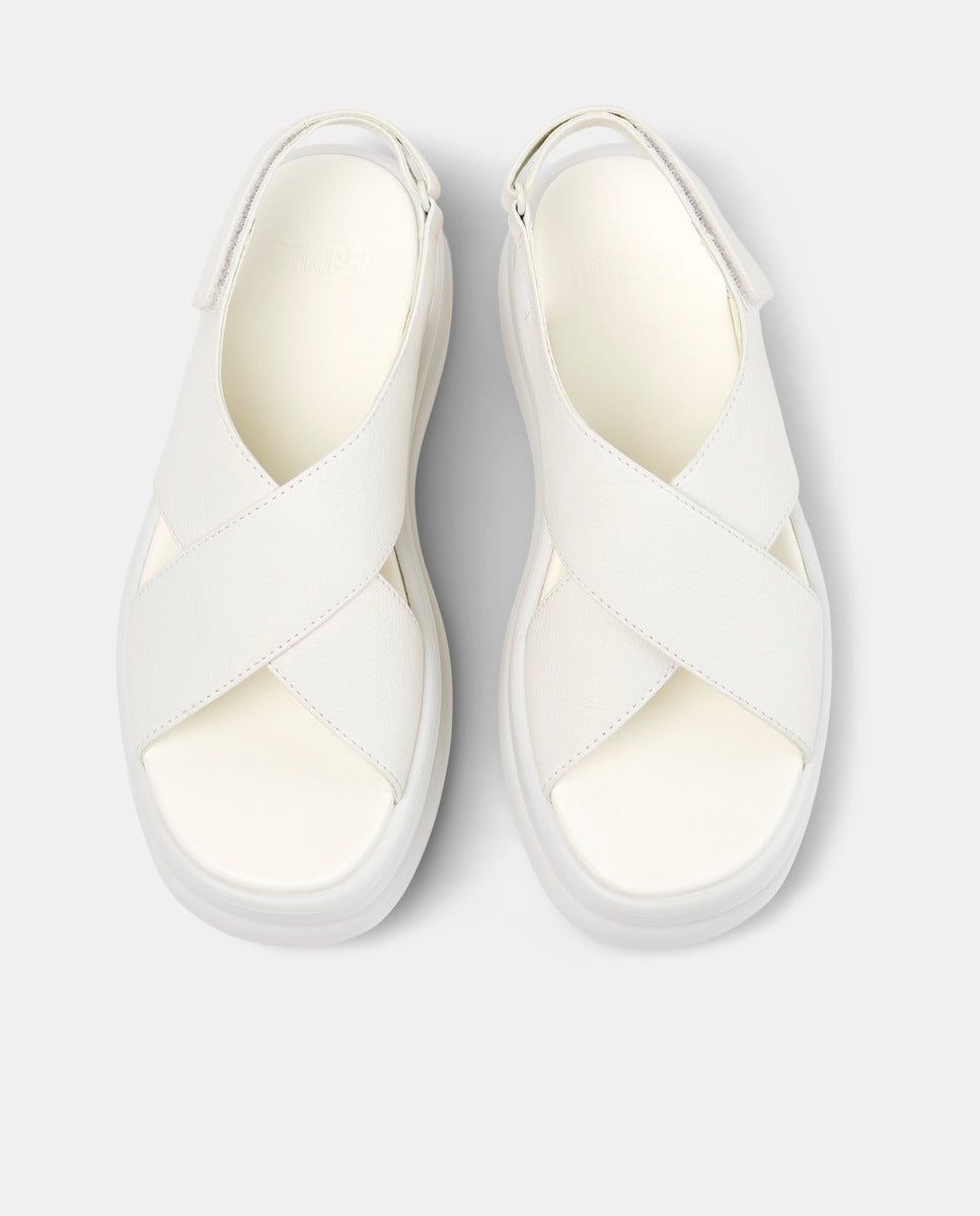 CAMPER Pelotas Flota Up، صنادل أبيض للنساء من Tascón