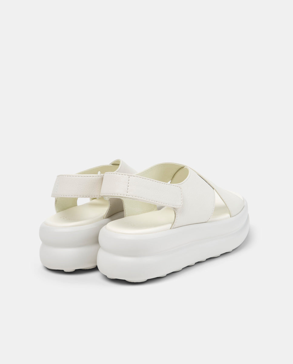 CAMPER Pelotas Flota Up، صنادل أبيض للنساء من Tascón