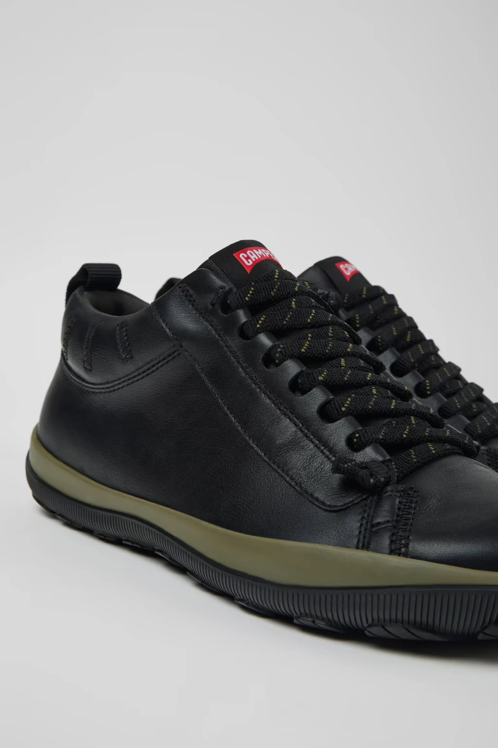 CAMPER Trail Black: noir chaussures pour homme