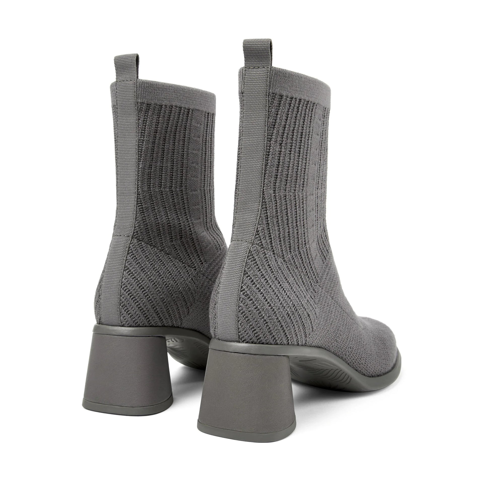 botines para mujer modelo kiara medium gray en color gris