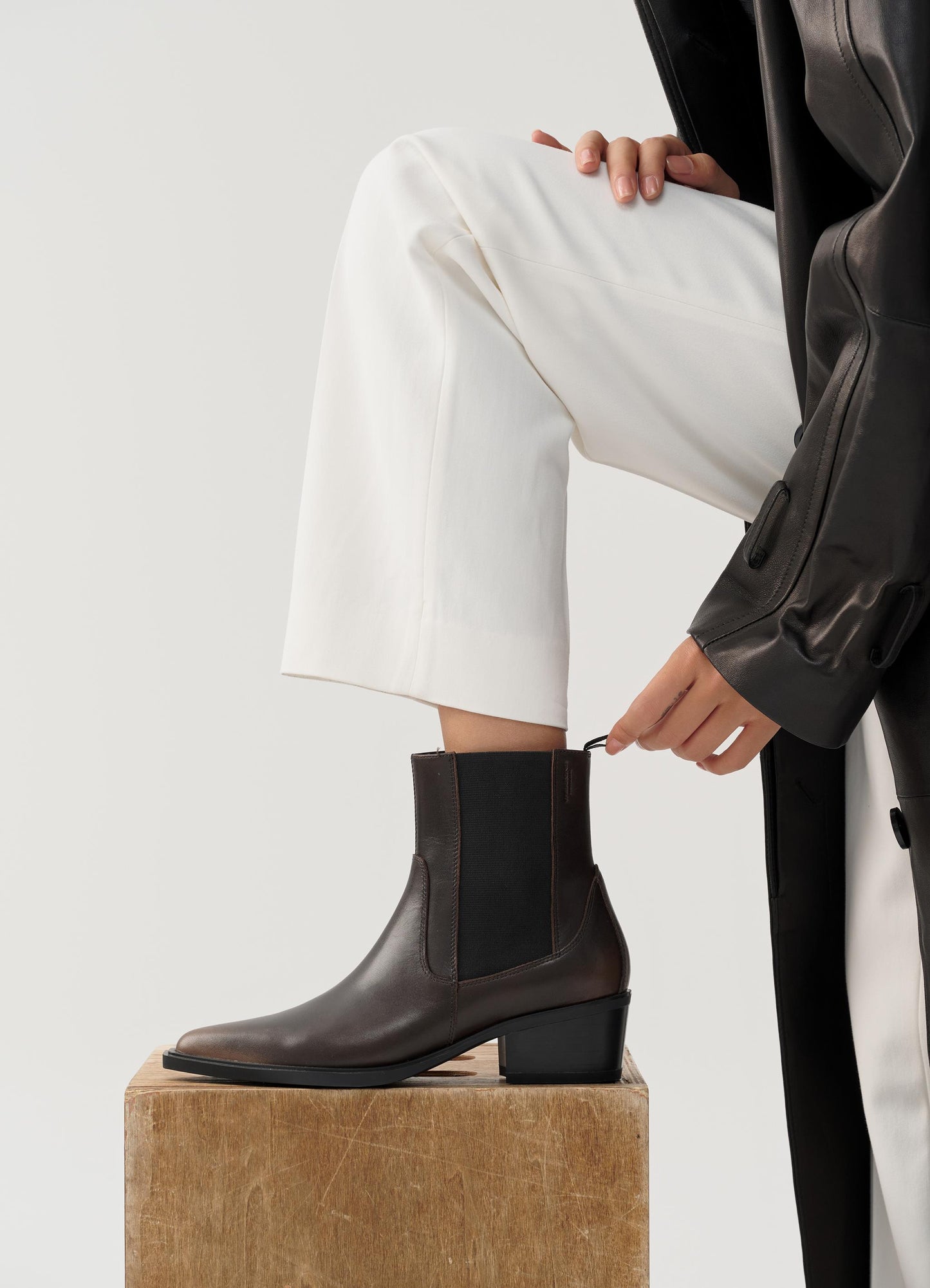 VAGABOND | WOMEN'S CHELSEA BOOTS | KELSEY BROWN | BROWN