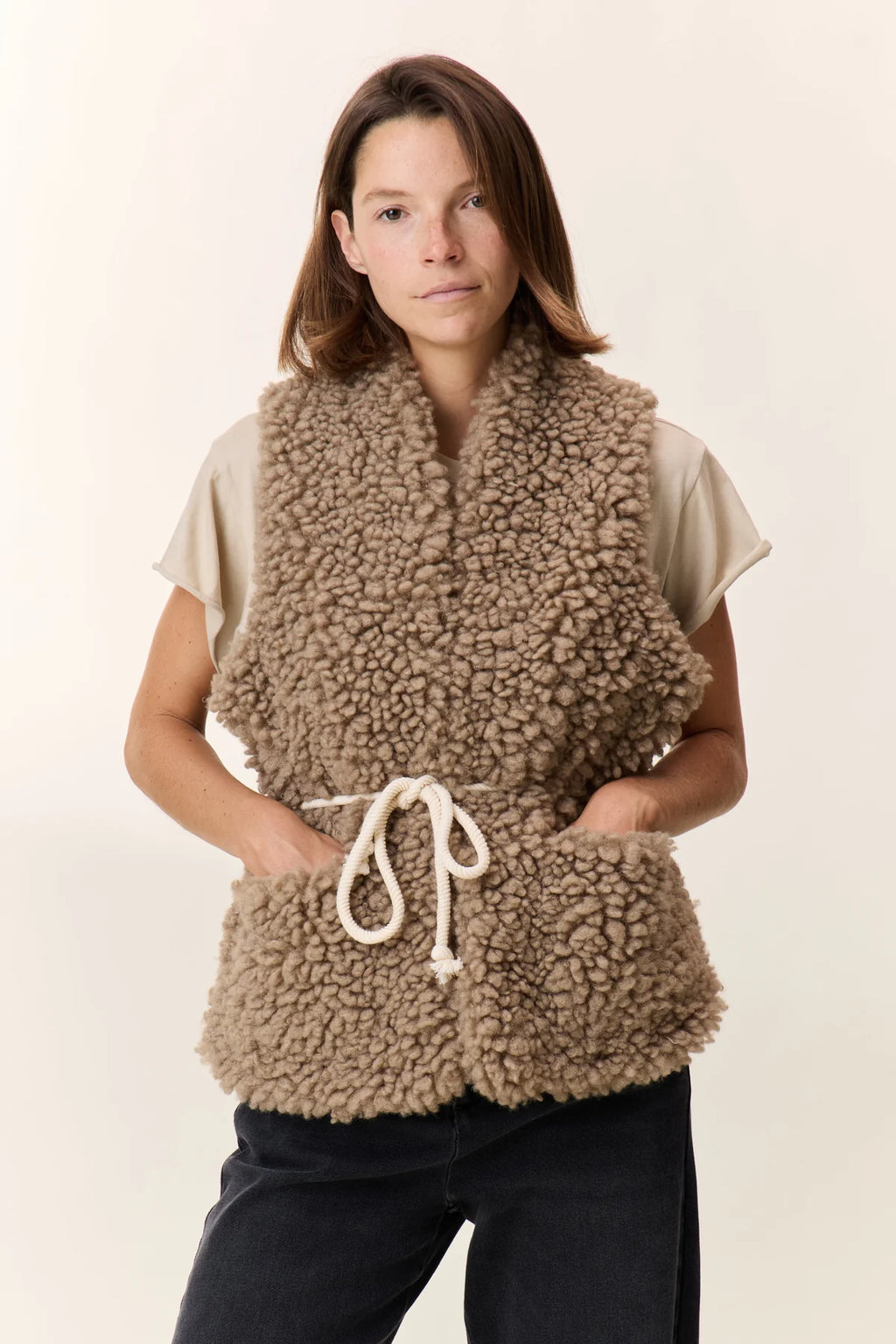 LEON & HARPER | CHALECO | MUJER | VINNY TAUPE | BEIGE