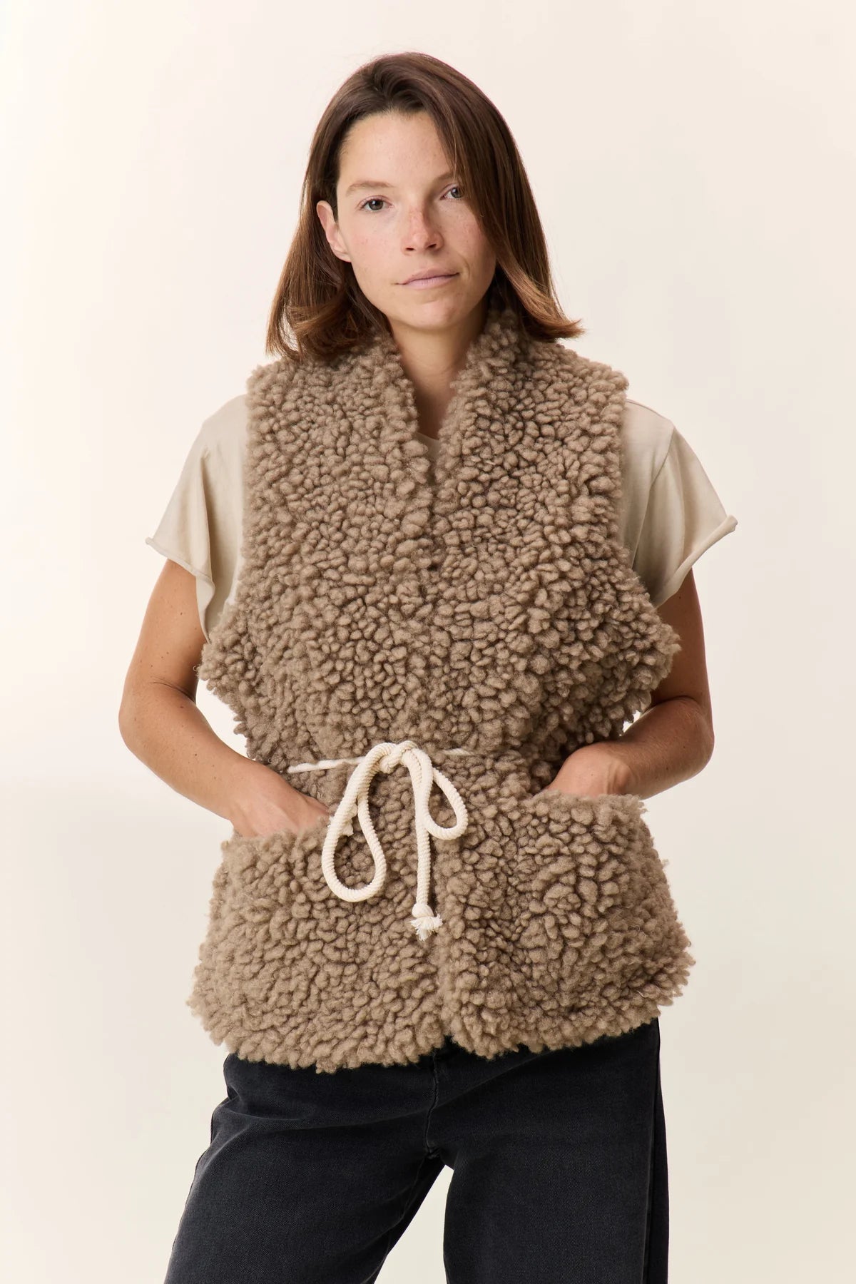 LEON & HARPER | CHALECO | MUJER | VINNY TAUPE | BEIGE