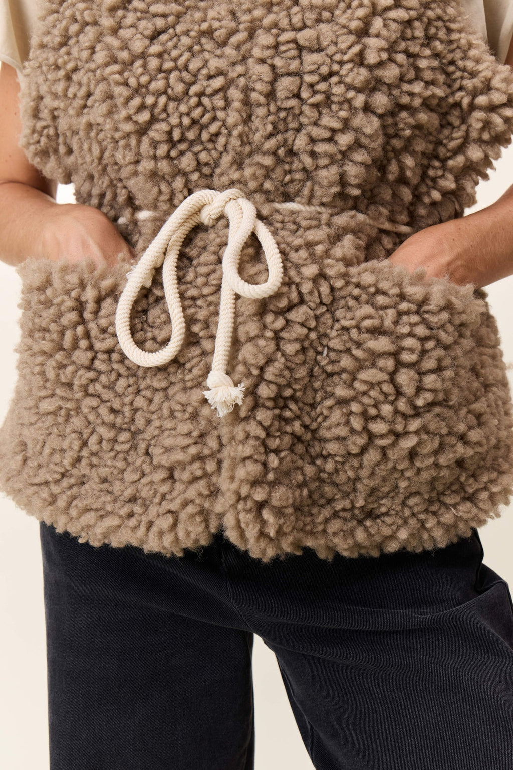 LEON & HARPER | CHALECO | MUJER | VINNY TAUPE | BEIGE