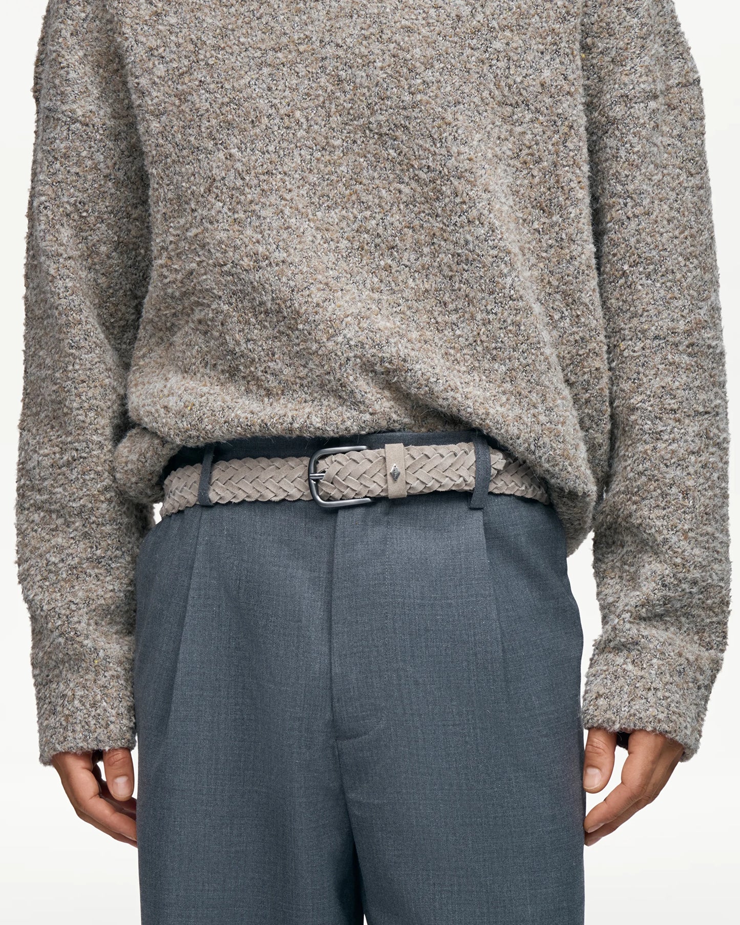 LOTTUSSE | CINTURONES | HOMBRE | CINTURÓN DE ANTE TRENZADO IMPERMEABLE GRIS TOPO | MARRÓN