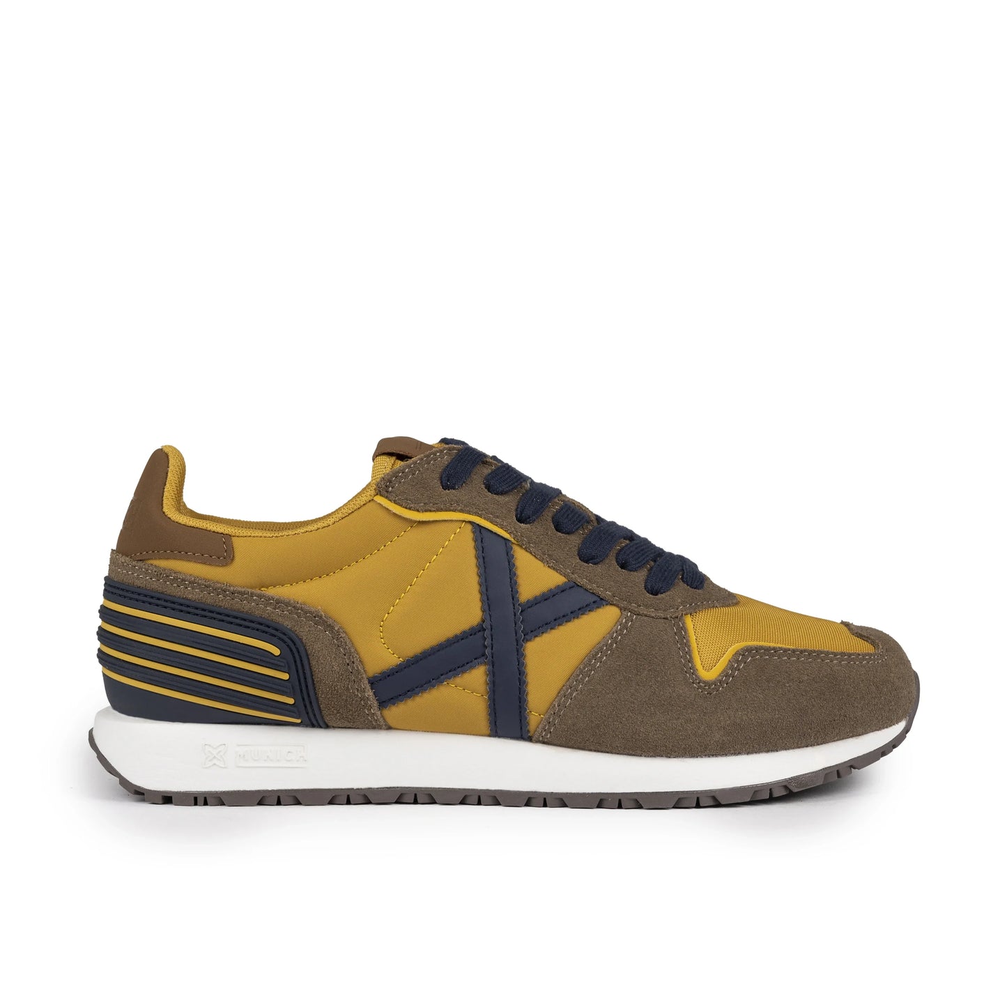 Sneakers de la marca munich para hombre modelo massana club 564 en color amarillo