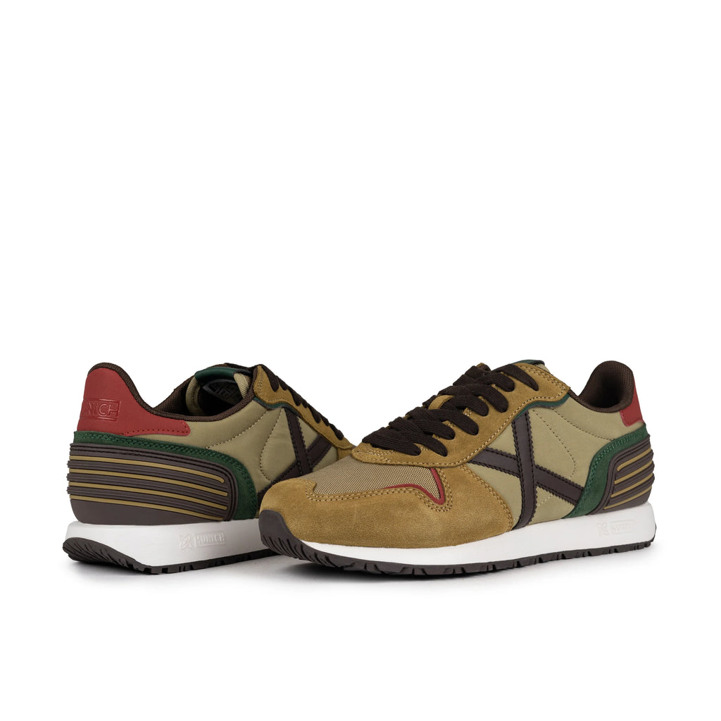 MUNICH Barru 161: red trainers unisex