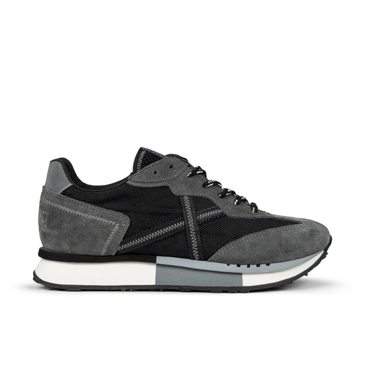 Sneakers de la marca munich para mujer modelo quorum 12 en color negro