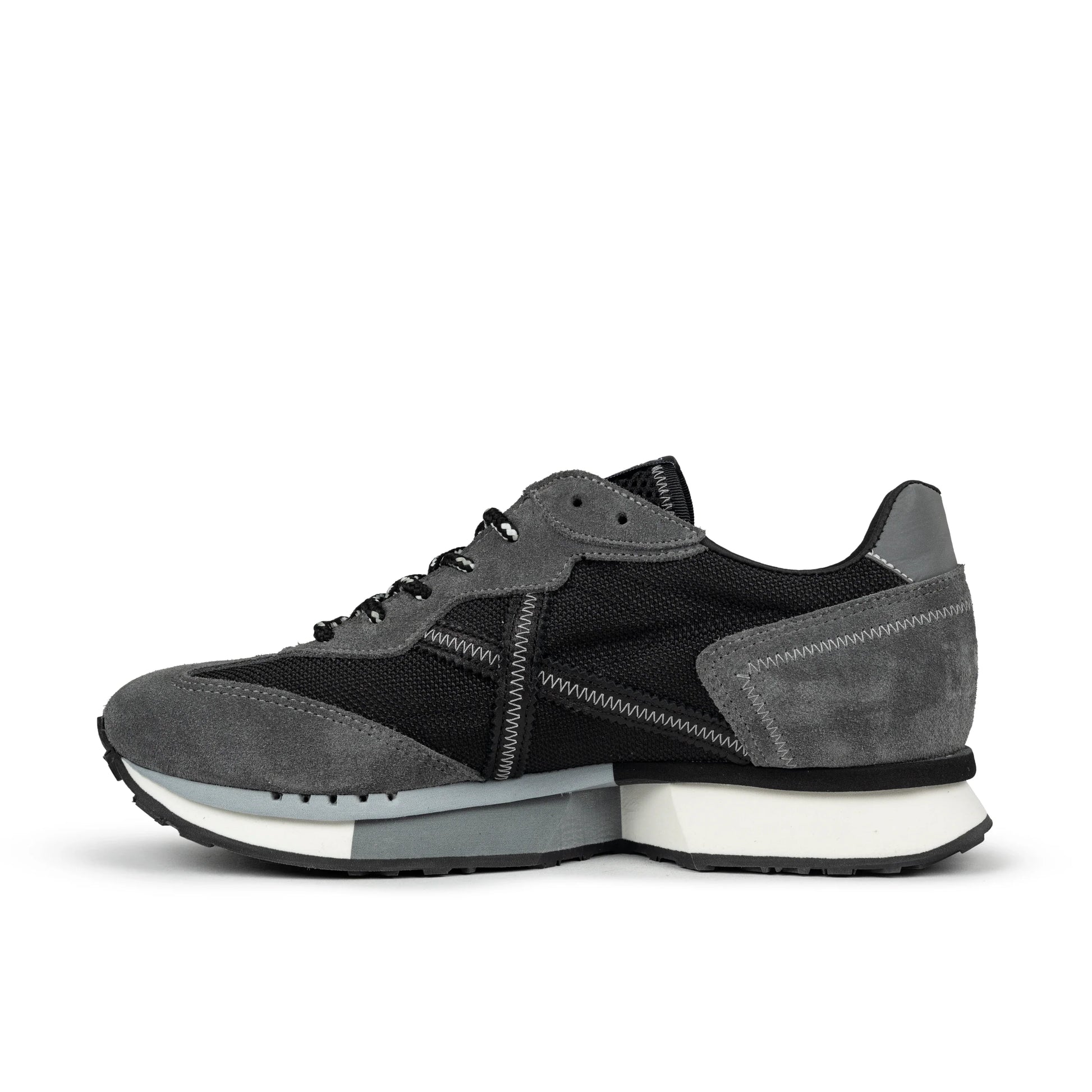 Sneakers de la marca munich para mujer modelo quorum 12 en color negro