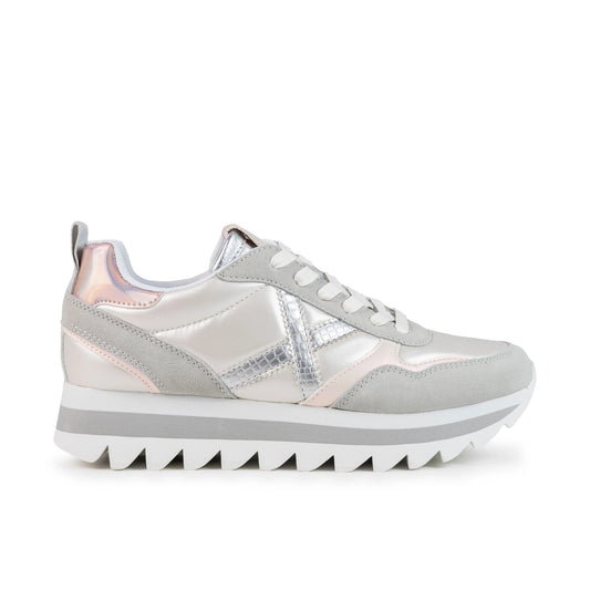 Sneakers de la marca munich para mujer modelo ripple 62 en color blanco