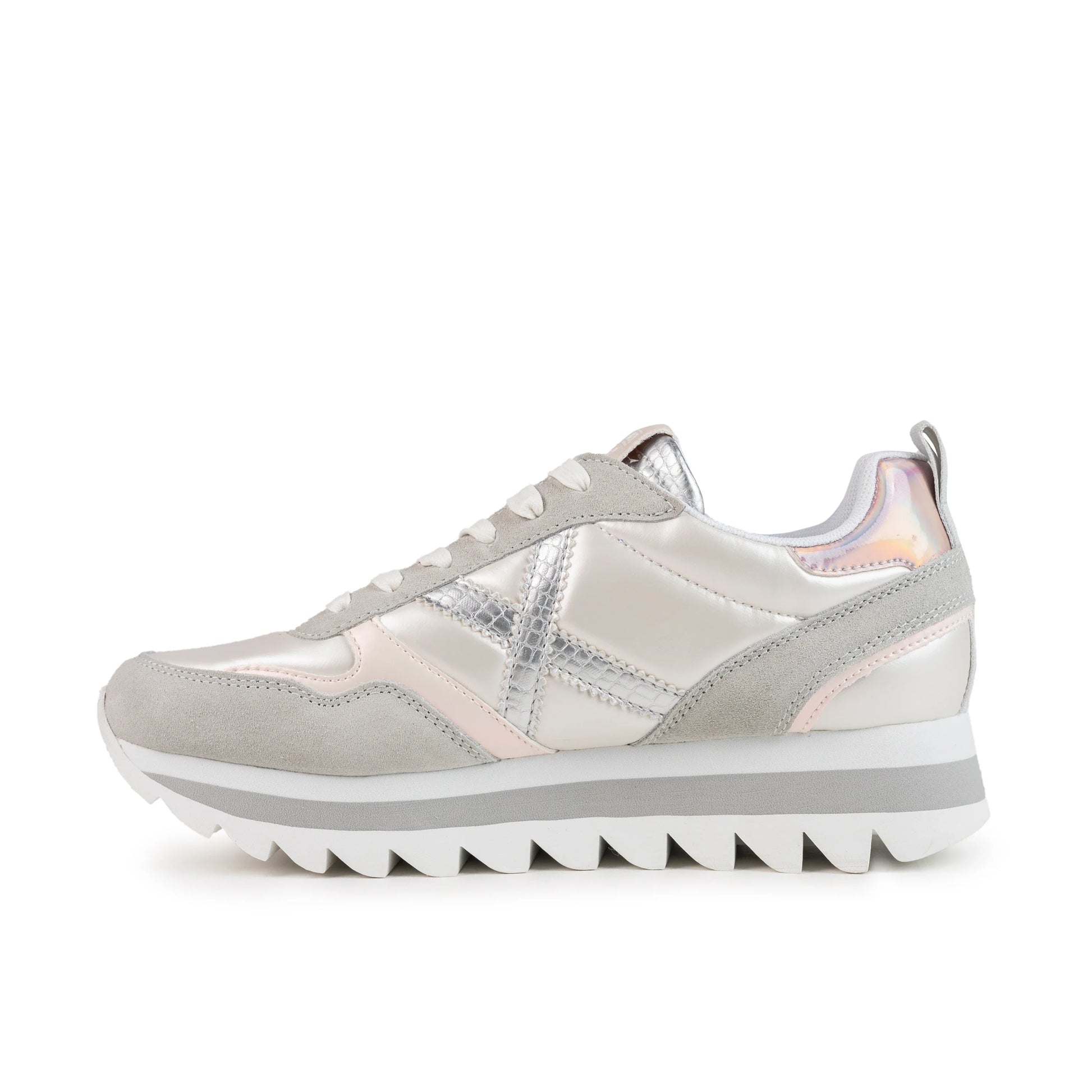 Sneakers de la marca munich para mujer modelo ripple 62 en color blanco