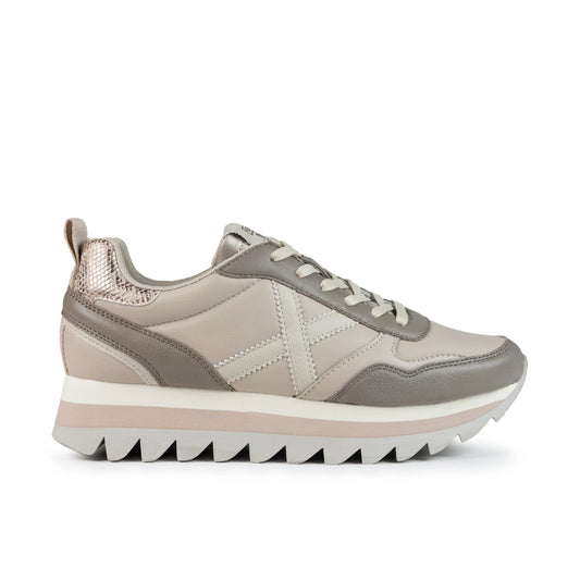 Sneakers de la marca munich para mujer modelo ripple 66 camel en color marrón