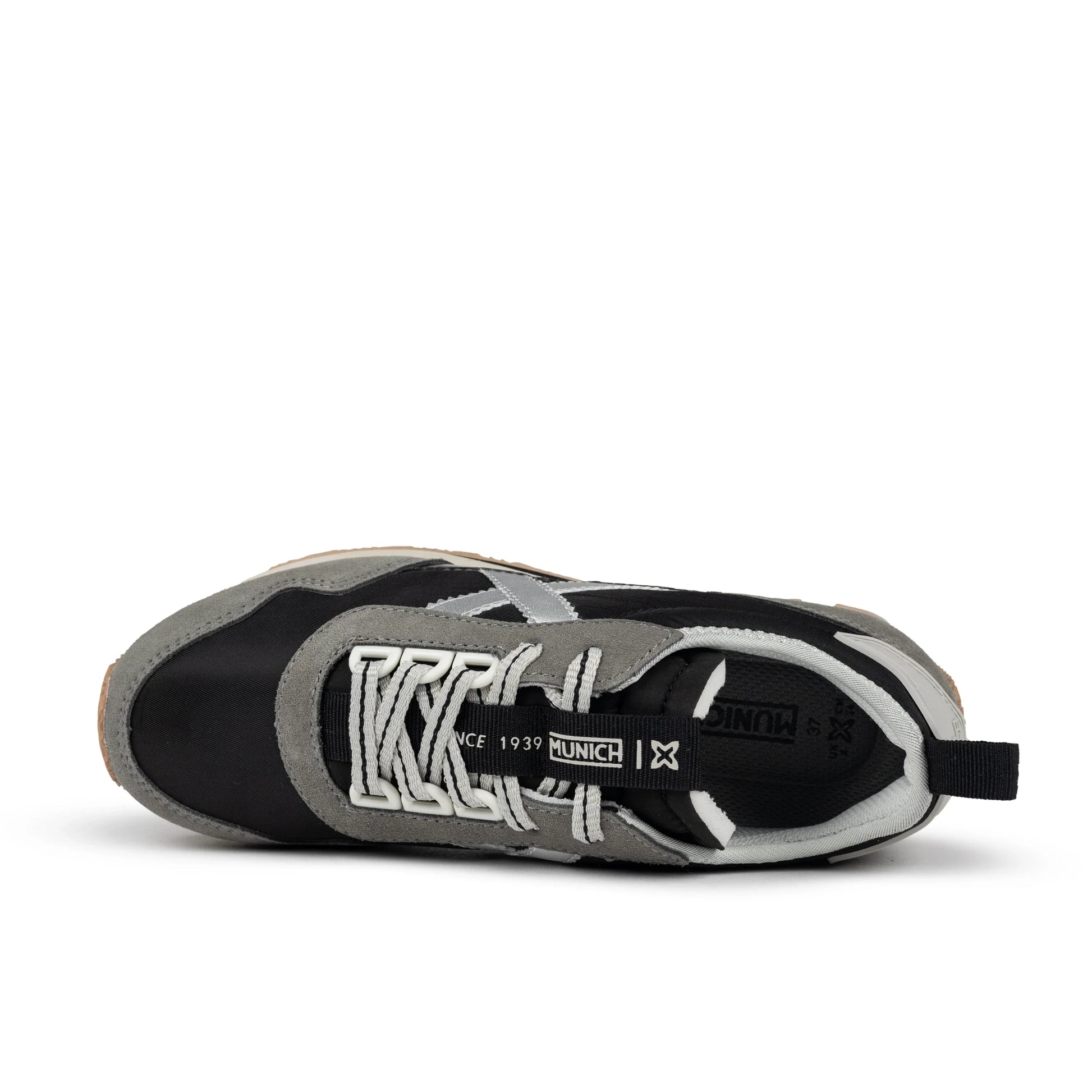 Sneakers de la marca munich para mujer modelo um wmn 25 en color negro