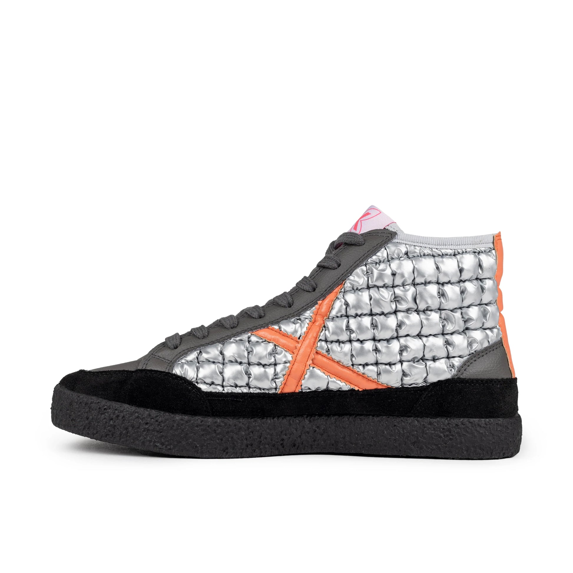 Sneakers de la marca munich unisex modelo vento 72 en color plateado