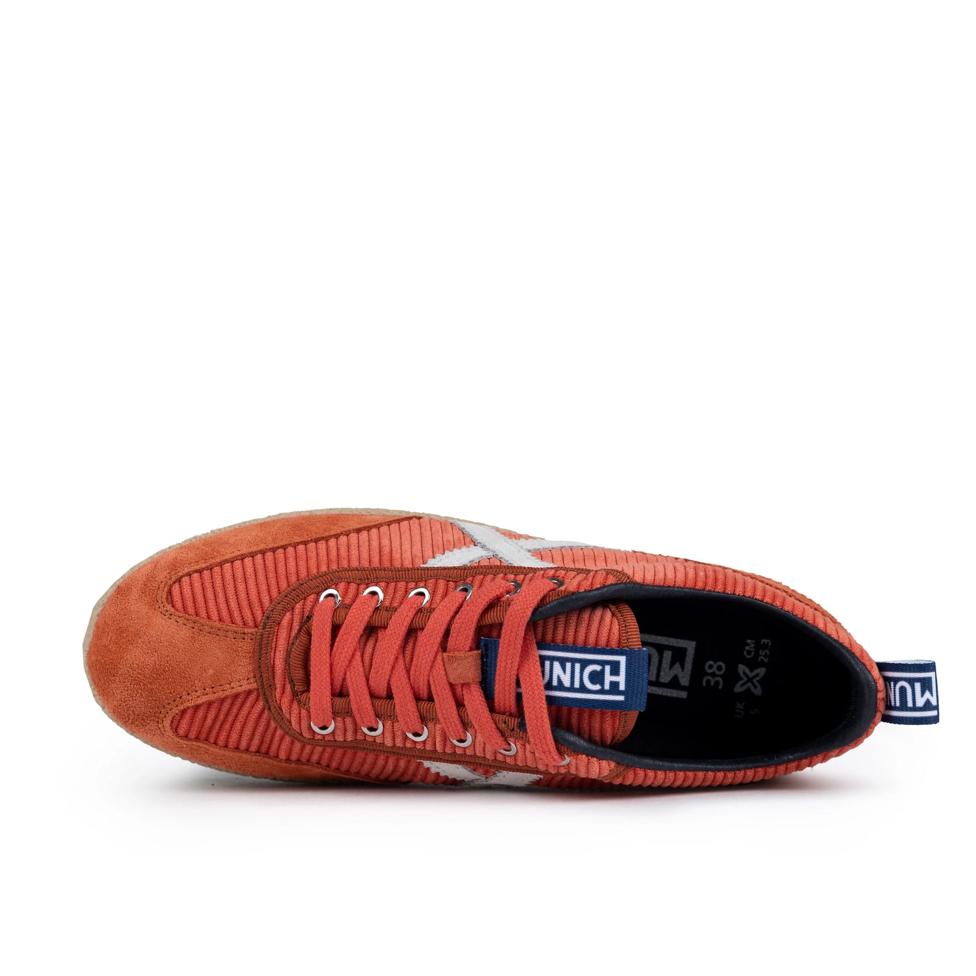 Sneakers de la marca munich unisex modelo volata 84 en color naranja