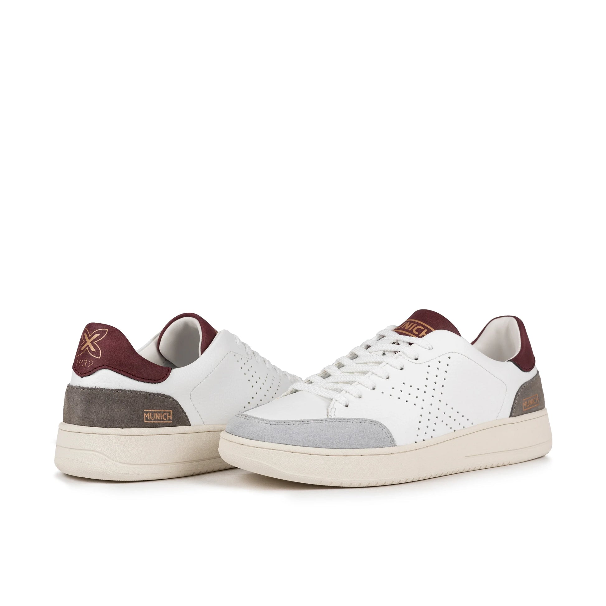 Sneakers de la marca munich unisex modelo x court 12 en color blanco