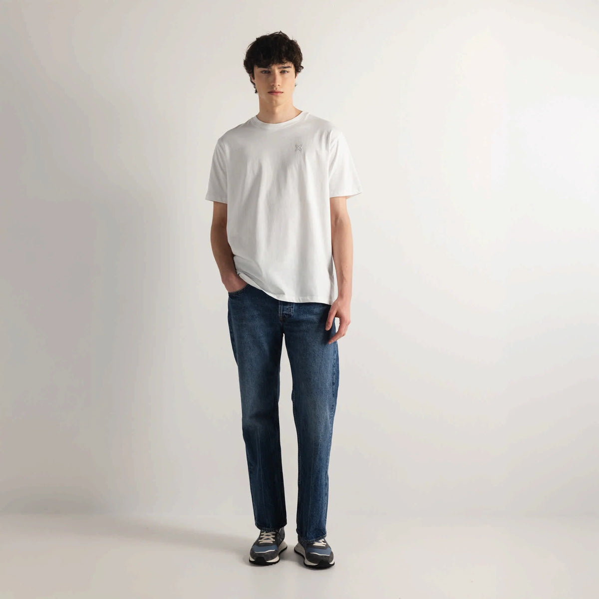 CAMISETA MUNICH PARA HOMBRE MODELO T-SHIRT ESSENTIALS REFERENCIA 2507698