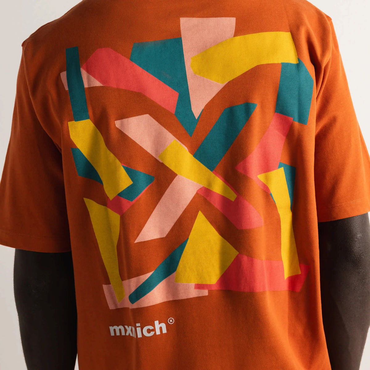 CAMISETA MUNICH PARA HOMBRE MODELO OVERSIZE T-SHIRT GAUDI RUST REFERENCIA 2507841