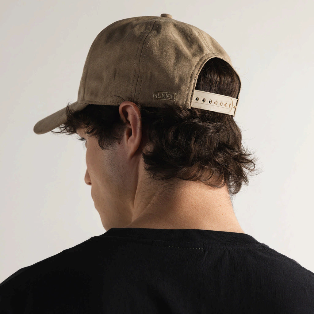 MUNICH Baseball CAP Streetwear Taupe: ブラウン キャップ ユニセックス