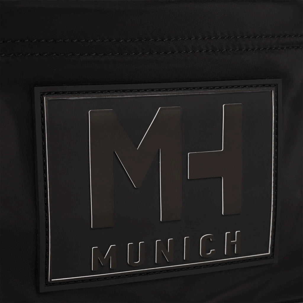 MUNICH Crossbody TOTE Black: ブラック バッグ レディース