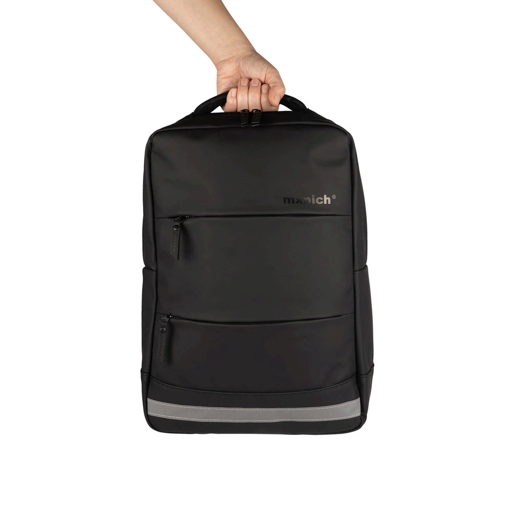 MUNICH Backpack Black: ブラック バッグ レディース