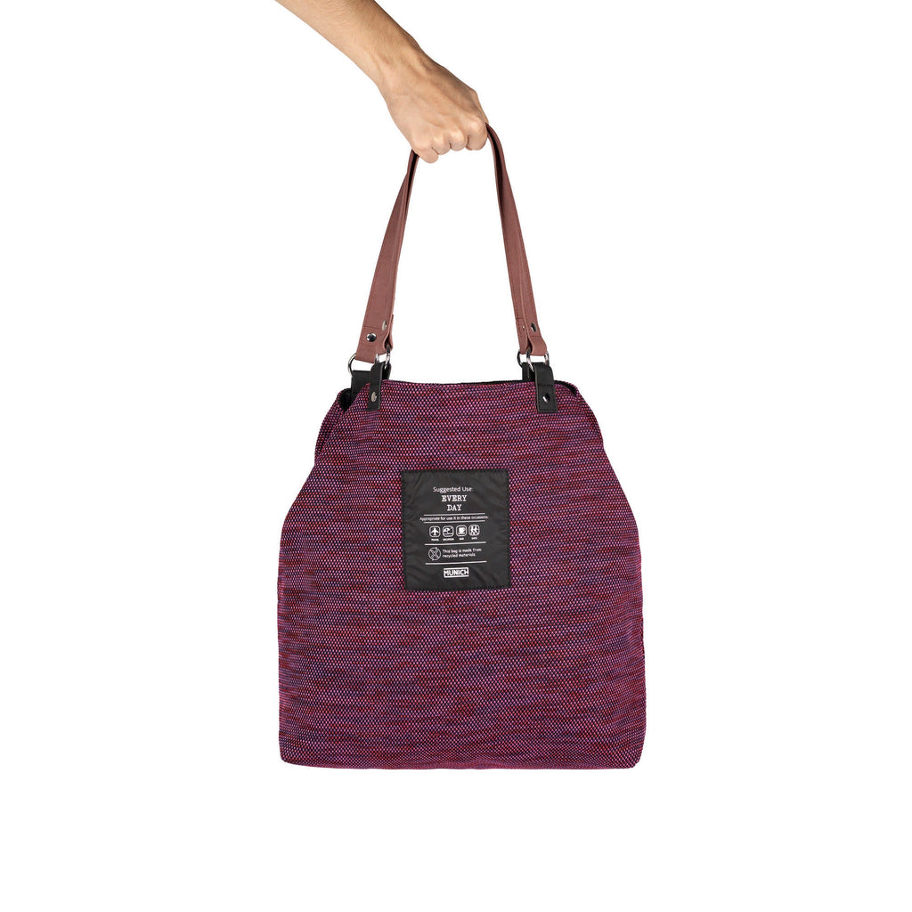 MUNICH TOTE Fuchsia/black: ブラック バッグ レディース
