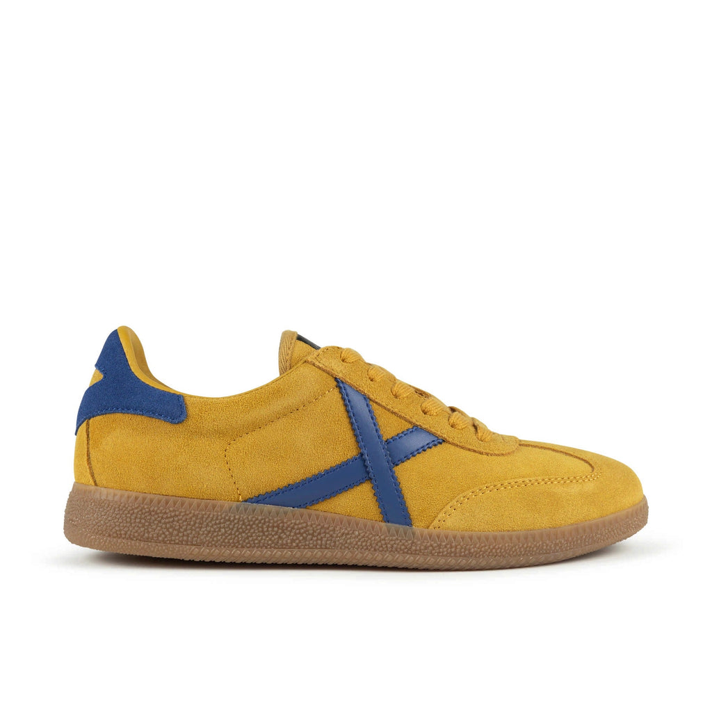 SNEAKERS MUNICH UNISEX MODELO BARRU 230 AMARILLO REFERENCIA 8290230