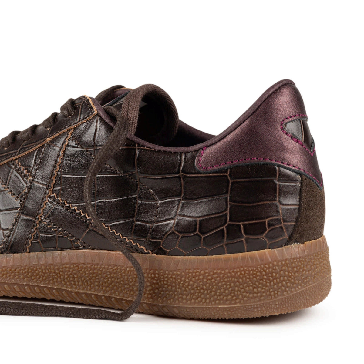 SNEAKERS MUNICH PARA MUJER MODELO BARRU 249 REFERENCIA 8290249
