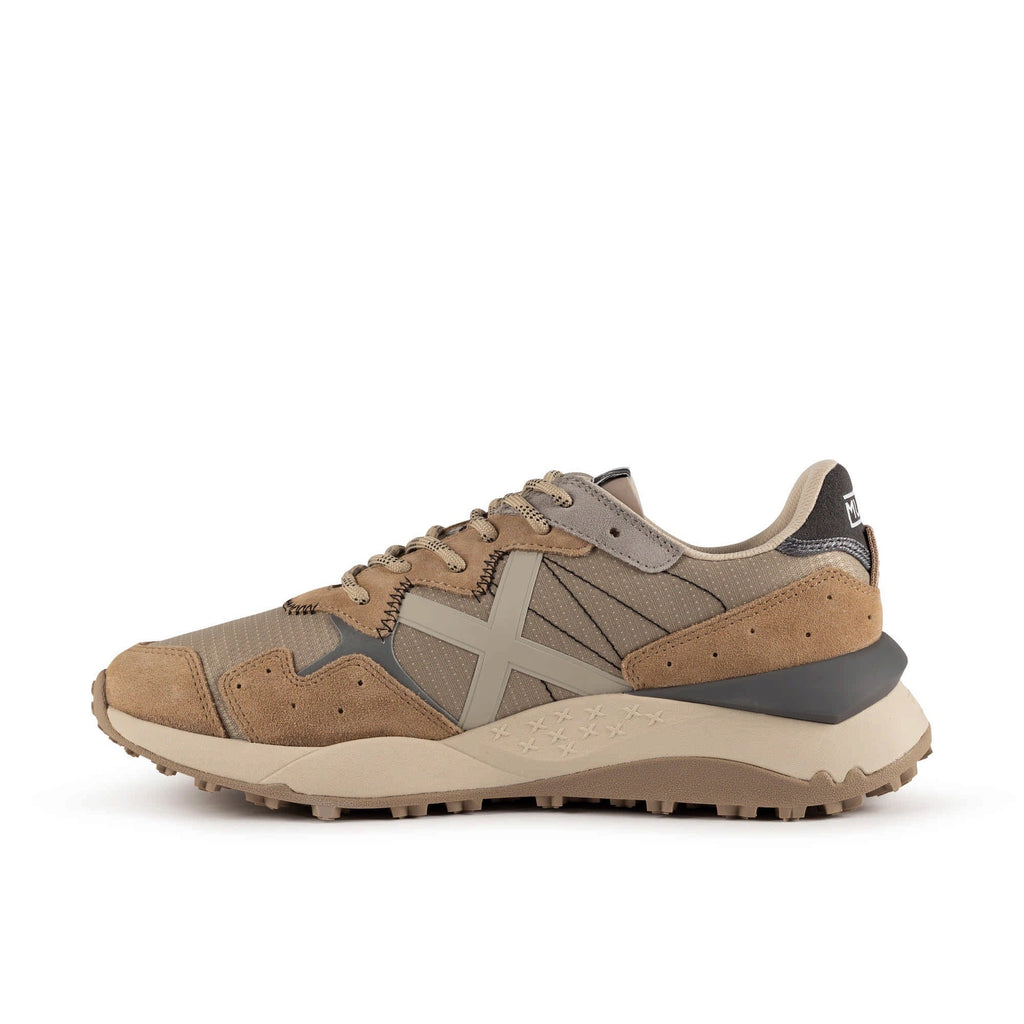 SNEAKERS MUNICH UNISEX MODELO SHIBUYA 46 BEIGE REFERENCIA 9880046