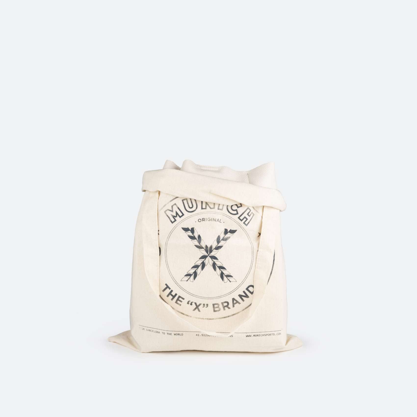 Borsa unisex del marchio Munich, modello Loft Woman Shopper Cream, di colore bianco.
