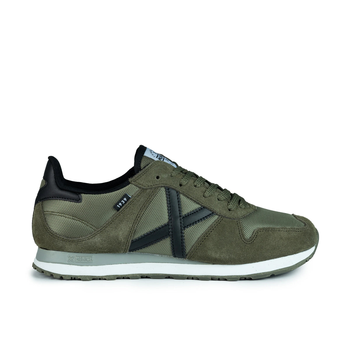 SNEAKERS MUNICH PARA HOMBRE MODELO MASSANA 433 REFERENCIA 8620433