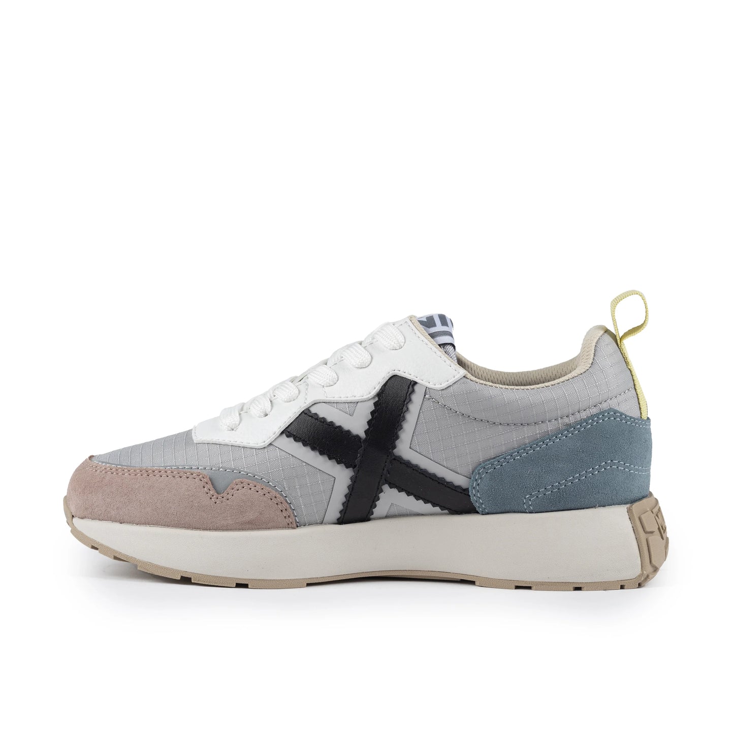 SNEAKERS MUNICH modelo XEMINE 72 para MUJER