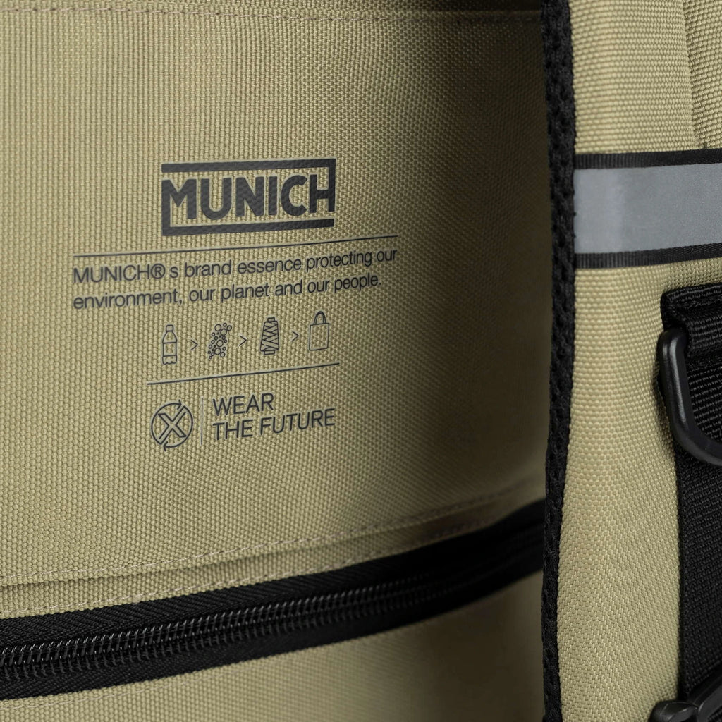 MUNICH | MOCHILAS | UNISEX | GATE X39 UNDERSEAT BACKPACK SAND | BEIGE